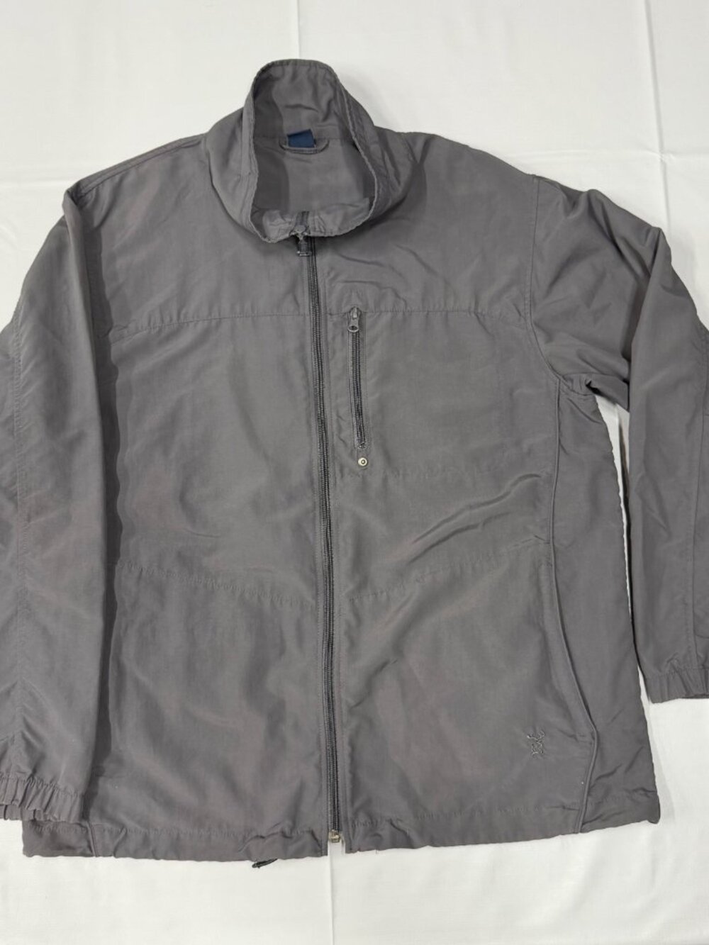men's lightweight windbreaker jacket grey color size medium